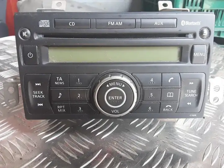 Nissan Qashqai (2006 - 2010) 281859U10A Магнитола / мультимедийная система — фото 1