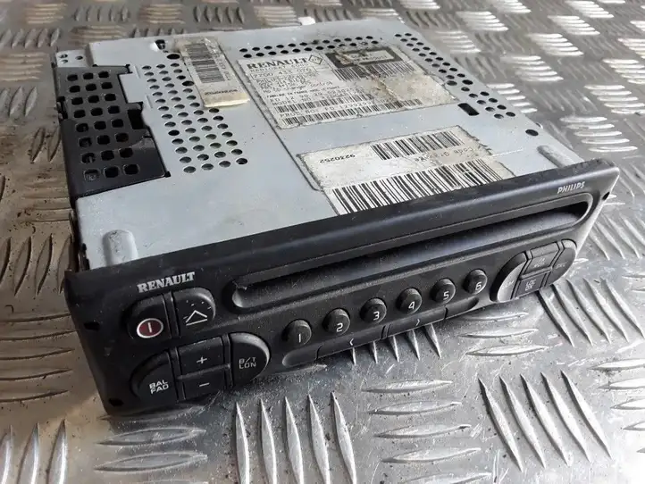 Renault Scenic I (1996 - 2003) 7700433070 Магнитола / мультимедийная система — фото 1