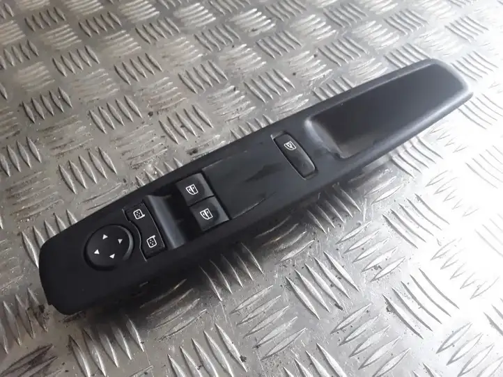Renault Scenic III - Grand scenic III (2009 - 2016) 809610015 Блок кнопок стеклоподъемников — фото 1