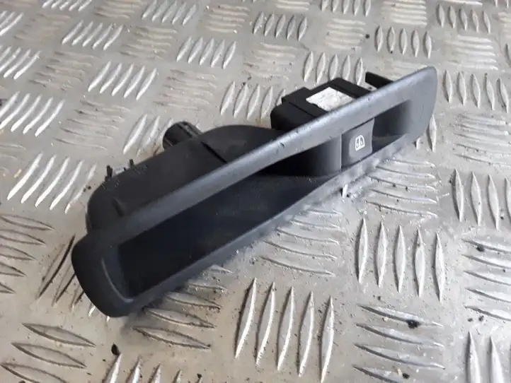 Renault Laguna III (2007 - 2015) 82944002R Блок кнопок стеклоподъемников — фото 1