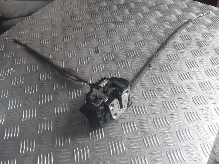 Nissan Qashqai (2006 - 2010) P32LRRS Замок задней двери — фото 1