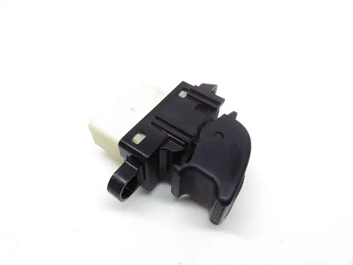 Mazda Premacy (1999 - 2005) 3582Q04 Кнопка стеклоподъемников — фото 3