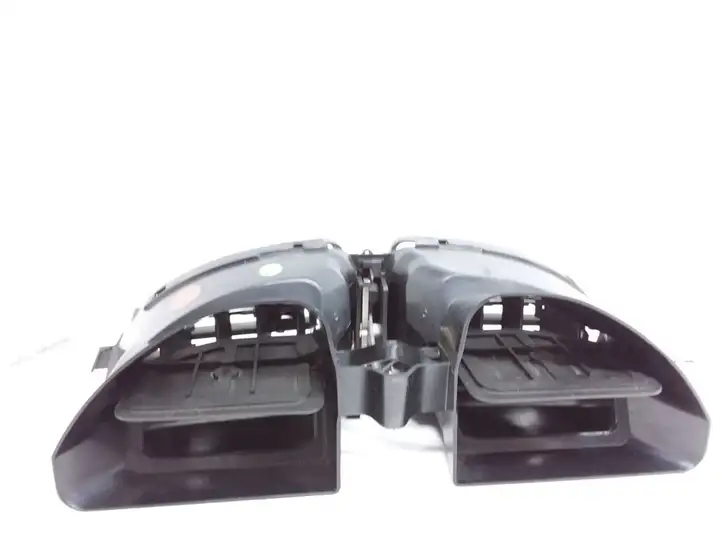 Citroen C5 (2001 - 2004) 963261727A Центральный воздушный дефлектор — фото 2