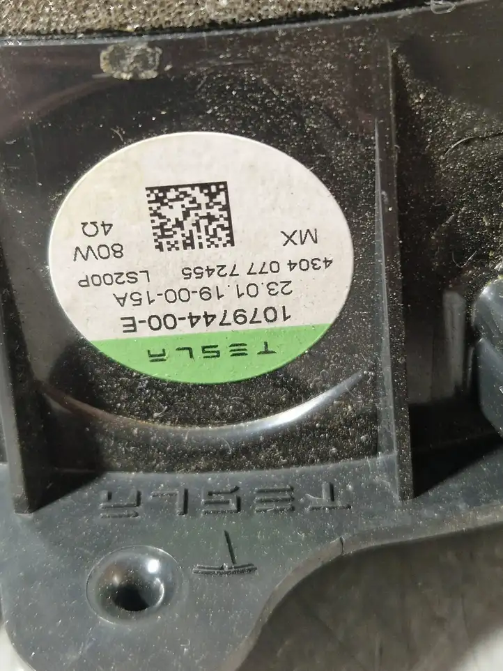 Tesla Model 3 (2017 - 2023) 107974400E Динамики передних дверей — фото 3