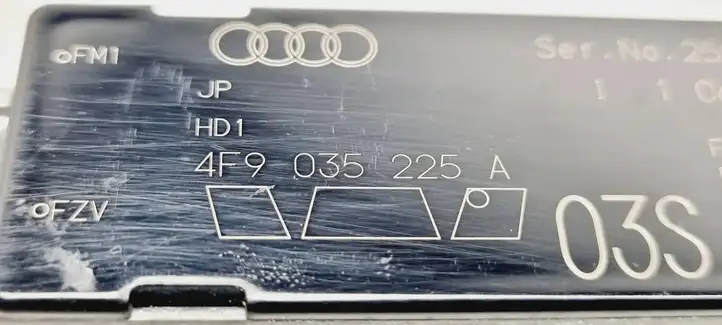 Audi A6 S6 C6 4F (2008 - 2011) 4F9035225A Усилитель антенны — фото 5