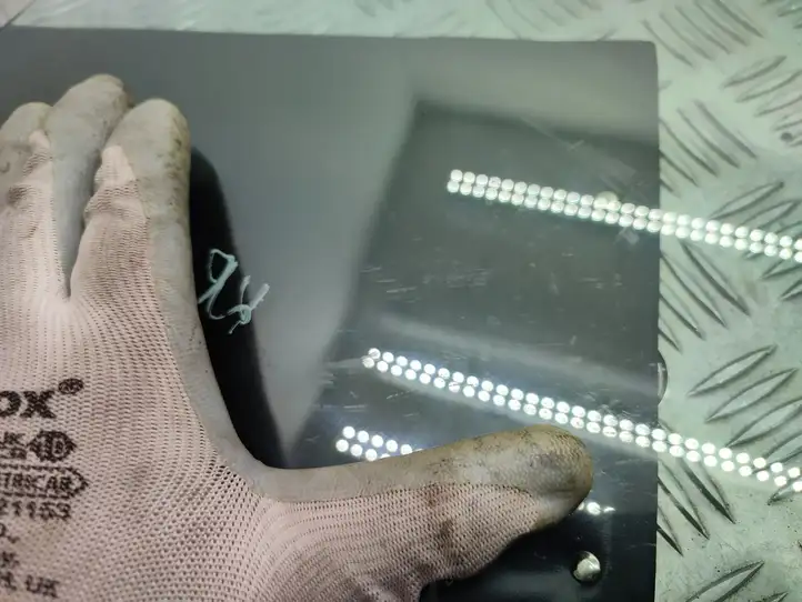 Volkswagen Tiguan (2007 - 2011)  43R001025 Основное стекло передних дверей (четырехдверного автомобиля)