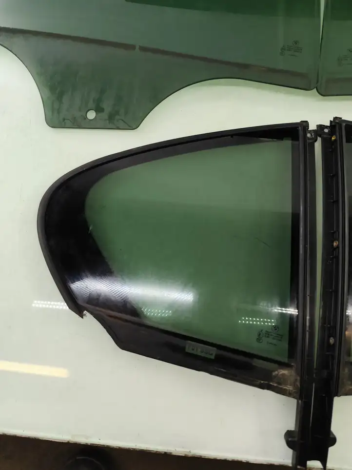 BMW 7 F01 (2008 - 2016) 43R005274 Стекло задней двери — фото 13