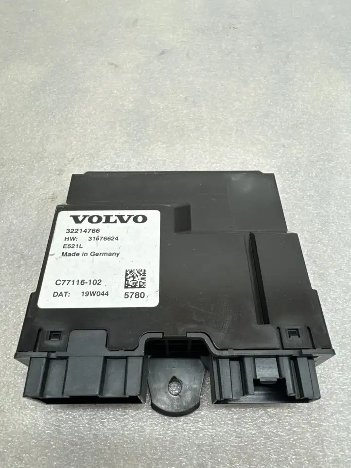Volvo XC90 (2019 - ) 32214766 Блок управления крышкой багажника — фото 1