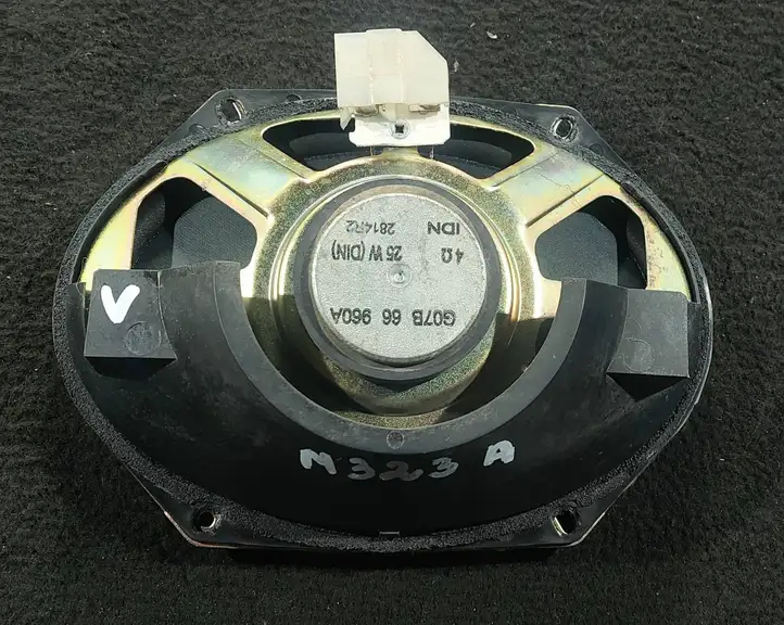 Mazda 323 F (2001 - 2003) V09699800 Динамики передних дверей — фото 3