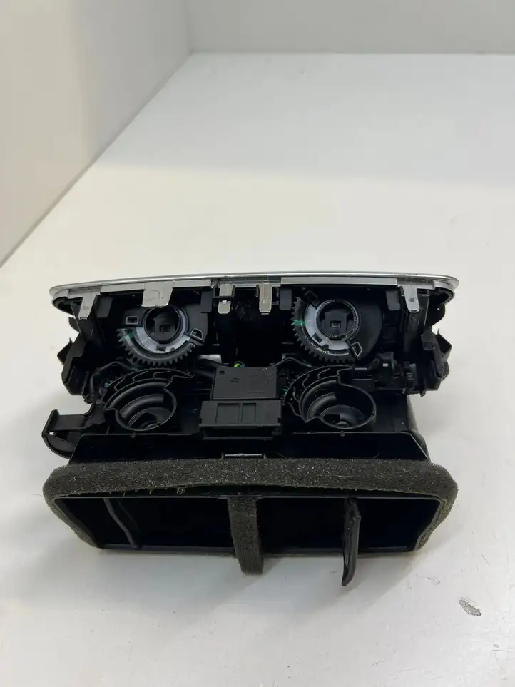 Audi A6 C7 (2011 - 2014) 4G0819203 Задний воздушный дефлектор — фото 2