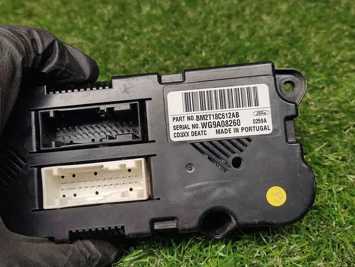 Ford S-Max (2010 - 2015)  BM2T18C612AB Блок управления кондиционера воздуха / климата/ печки (в салоне)