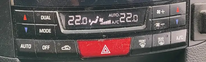 Subaru Outback (2007 - 2009) 72311AJ070 Блок управления климат-контролем — фото 1