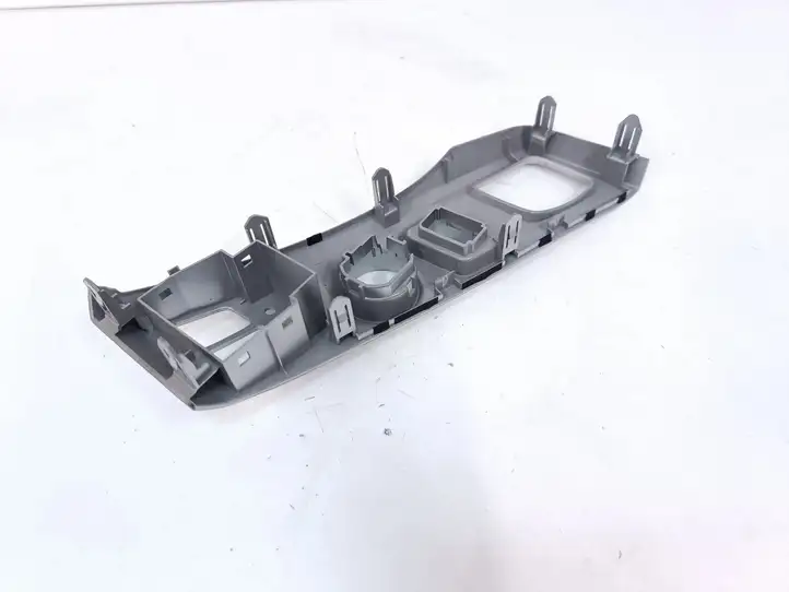 Toyota Prius+ (ZVW40) (2011 - 2018) 5544647070 Рамка рычага КПП — фото 3