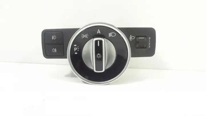 Mercedes-Benz SLK R172 (2011 - 2017) Включатель фонарей — фото 1