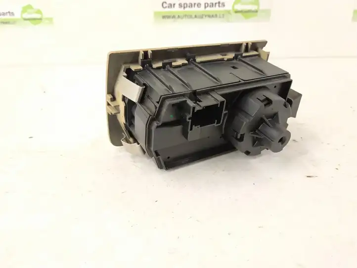 Mercedes-Benz GL X164 (2006 - 2012)   Включатель фонарей