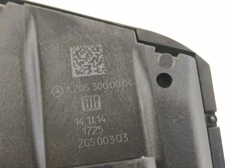 Mercedes-Benz C W205 (2014 - 2021) Педаль акселератора — фото 6