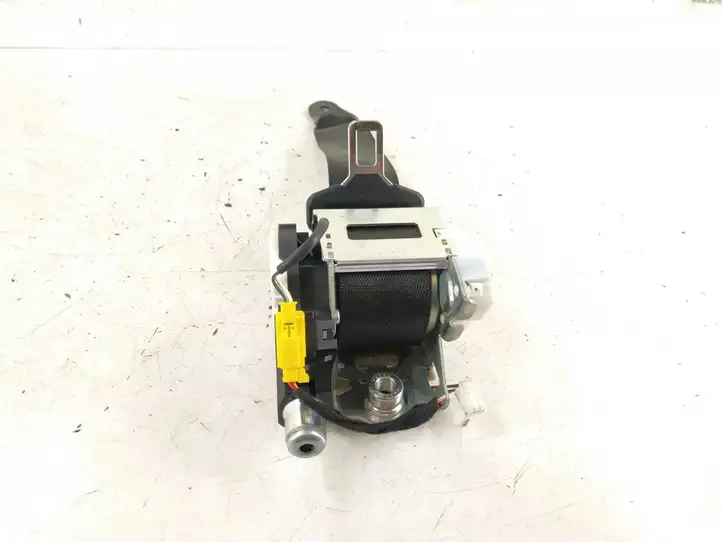 Mercedes-Benz C W204 (2007 - 2014) Задний ремень безопасности — фото 3