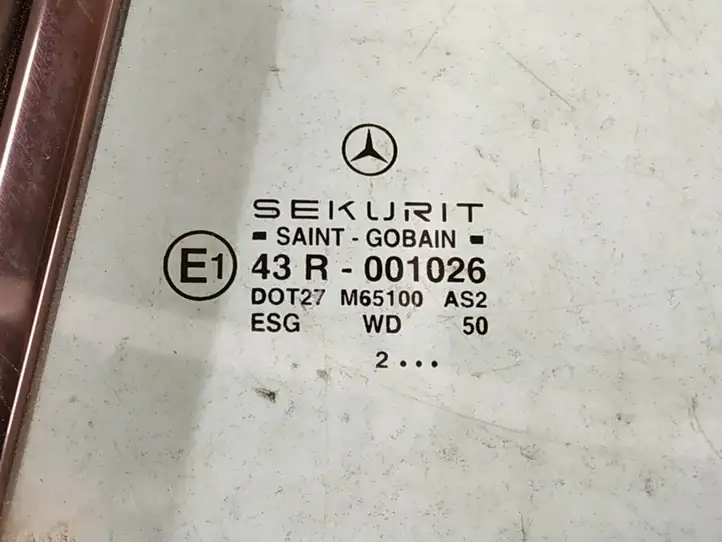 Mercedes-Benz CLK A209,C209 (2002 - 2009) A2096700510 Заднее боковое стекло — фото 3