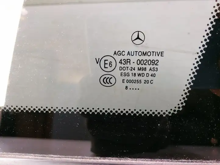 Mercedes-Benz GLK X204 (2008 - 2016) 2046703412 Заднее боковое стекло — фото 2