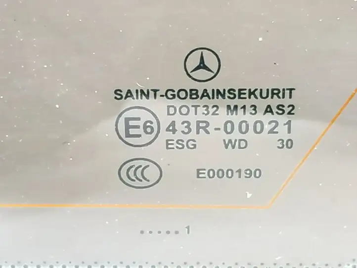 Mercedes-Benz E W212 (2009 - 2016) 2126702212 Заднее боковое стекло — фото 3