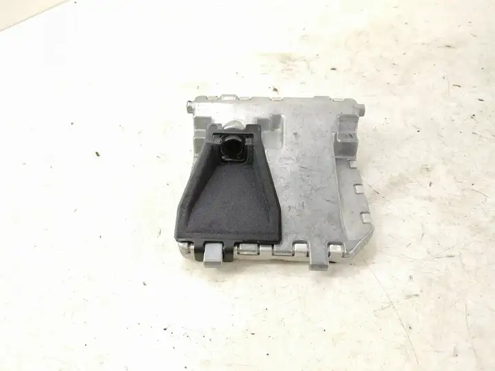 Mercedes-Benz C W204 (2007 - 2014) 0009050338 Камера в лобовом стекле — фото 1