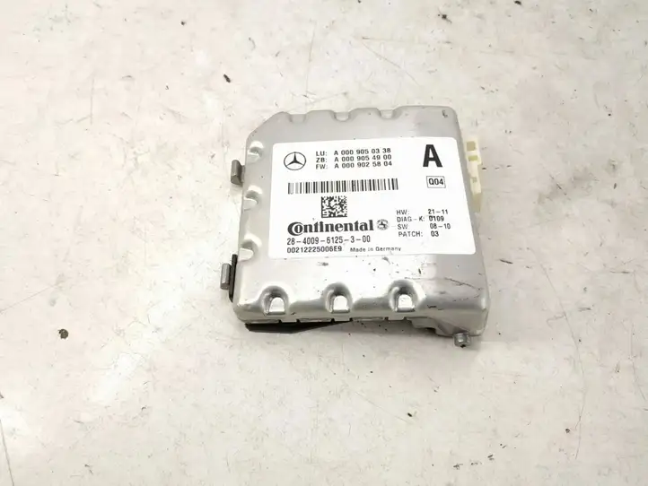Mercedes-Benz C W204 (2007 - 2014) 0009050338 Камера в лобовом стекле — фото 4