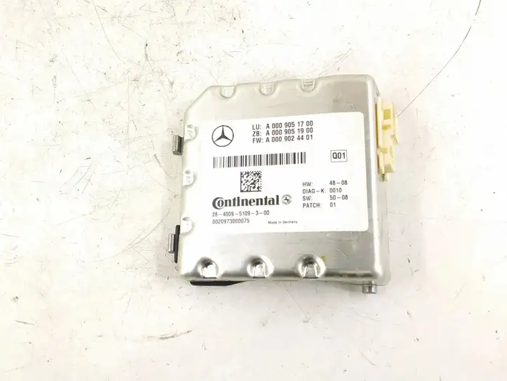Mercedes-Benz E W212 (2009 - 2016) 0009051700 Камера в лобовом стекле — фото 3