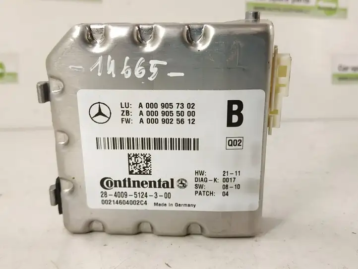Mercedes-Benz C W204 (2007 - 2014) A0009057302 Камера в лобовом стекле — фото 6