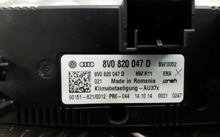 Audi A3/S3 8V (2012 - 2016) 8V0820047D Блок управления климат-контролем — фото 5