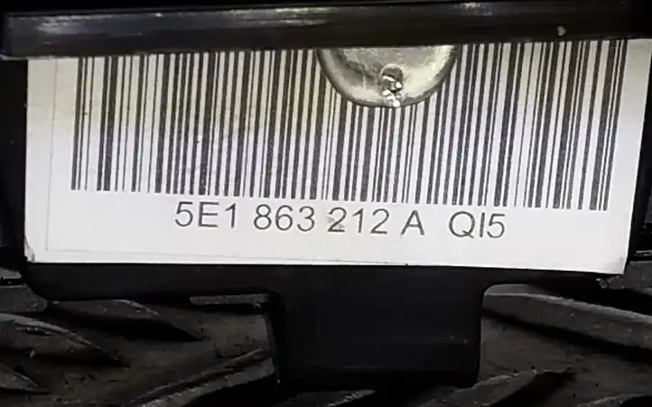 Skoda Octavia Mk3 (5E) (2013 - 2019) 5E1863212A Рамка рычага КПП — фото 3