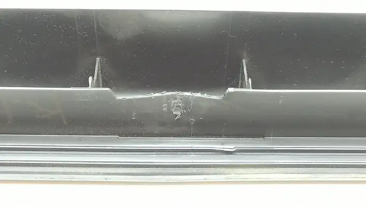 Mercedes-Benz C W204 (2007 - 2014) A2046860136 Внутренняя отделка переднего порога — фото 3