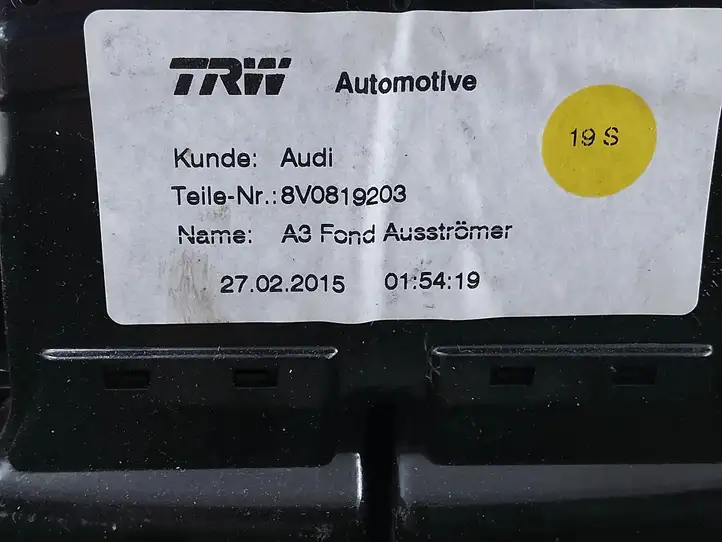 Audi A3/S3 8V (2012 - 2016) 8V0819203 Задний воздушный дефлектор — фото 3