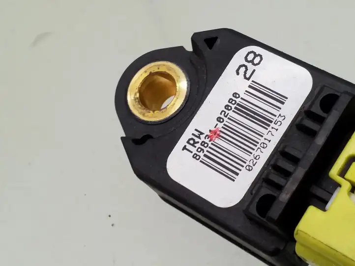 Toyota Auris 150 (2006 - 2012) 8983102080 Датчик удара SRS — фото 3