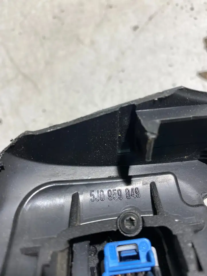 Seat Ibiza IV (6J,6P) (2008 - 2017) 5J0959849 Включатель регулировки звука — фото 4