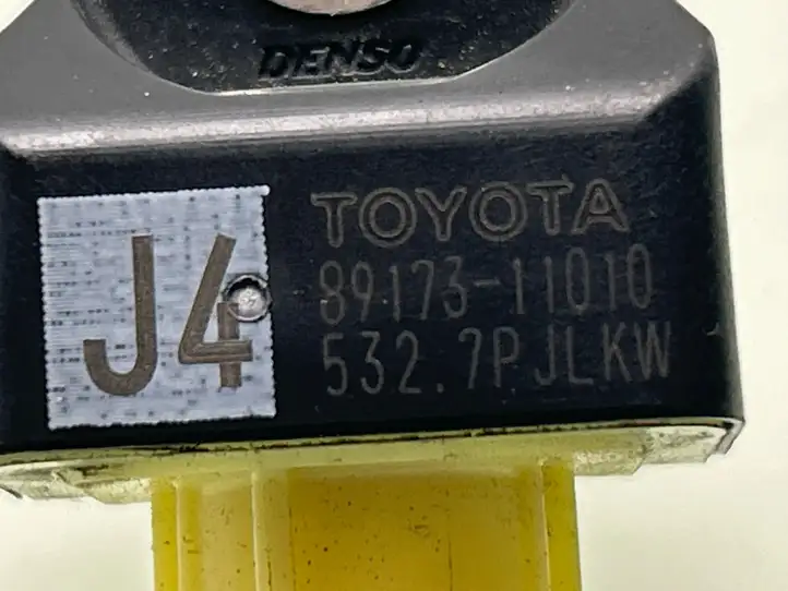 Toyota RAV 4 (XA50) (2018 - ) 8917311010 Датчик удара SRS — фото 3