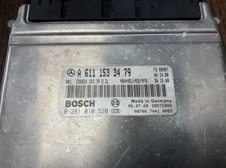 Mercedes-Benz Sprinter W901 W902 W903 W904 (1995 - 2007) A6111533479 Блок управления двигателем (ЭБУ) — фото 7
