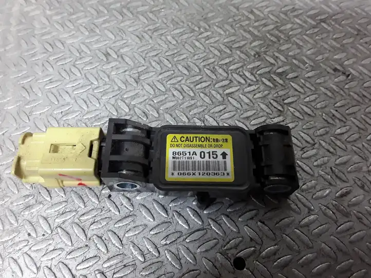 Mitsubishi Grandis (2003 - 2012) 8651A015 Датчик удара SRS — фото 3
