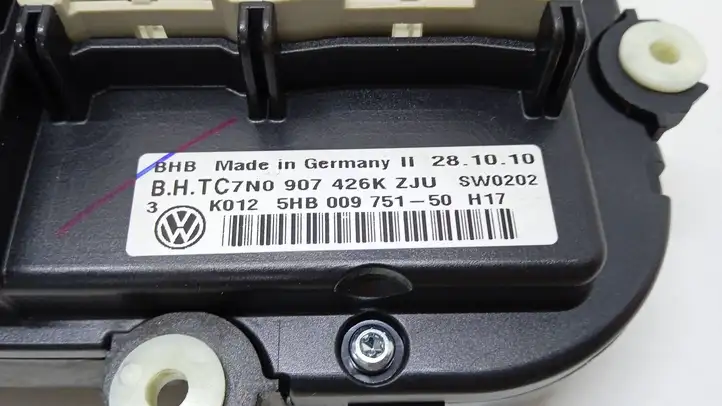 Volkswagen PASSAT B7 (2011 - 2014) 7N0907426K Блок управления климат-контролем — фото 2