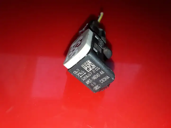 Ford Focus (2011 - 2015) AM5T14B342AA Датчик удара SRS — фото 3