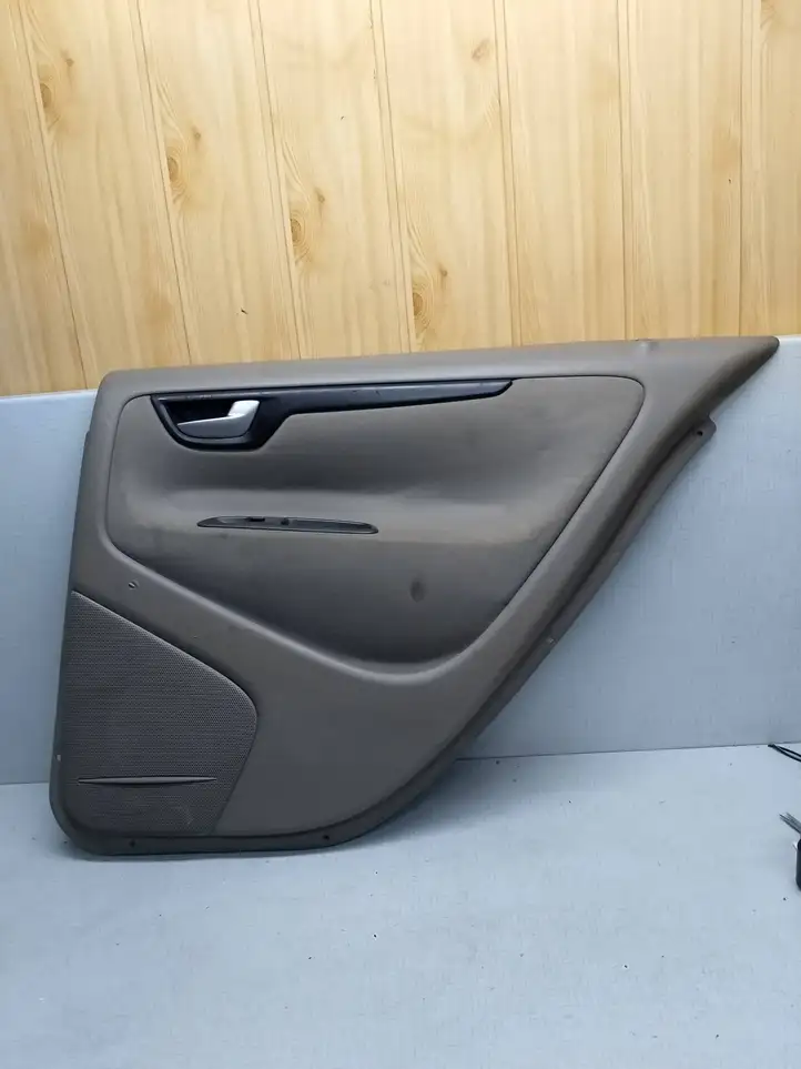 Volvo S60 (2000 - 2004) 08658835 Обшивка задней двери — фото 1