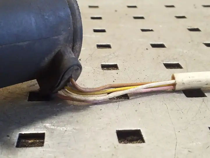 Audi A6 (2001 - 2004)  0281002229 Электрический регулятор акселератора (педали)