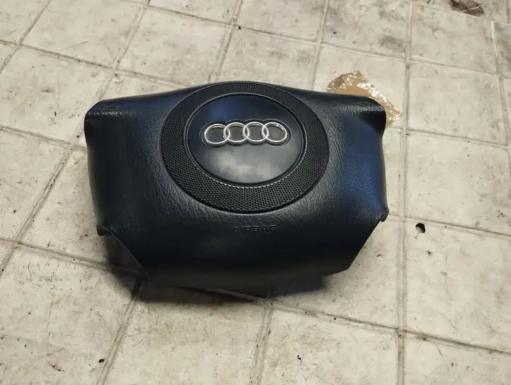Audi A6 S6 C5 4B (1997 - 2001) Подушка безопасности руля — фото 1