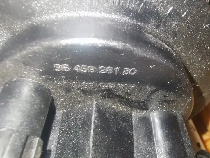 Peugeot 407 (2004 - 2011) 9645928180 Корпус топливного фильтра — фото 4