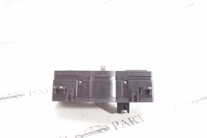 BMW X3 F25 (2010 - 2017) 6803962 Включатель фонарей — фото 4