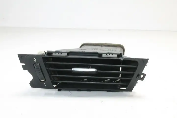 BMW 3 E90 E91 (2005 - 2012) 9130466 Боковой воздушный дефлектор — фото 1