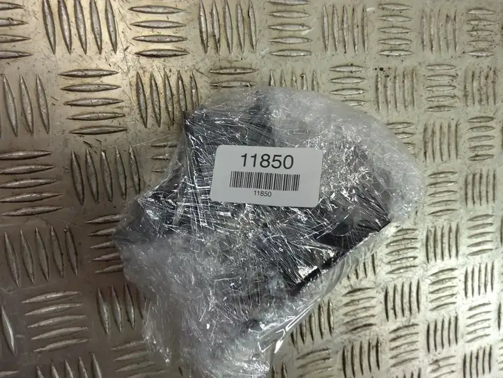 Audi A6 S6 C5 4B (2001 - 2004) 4B0839016G Замок задней двери — фото 9