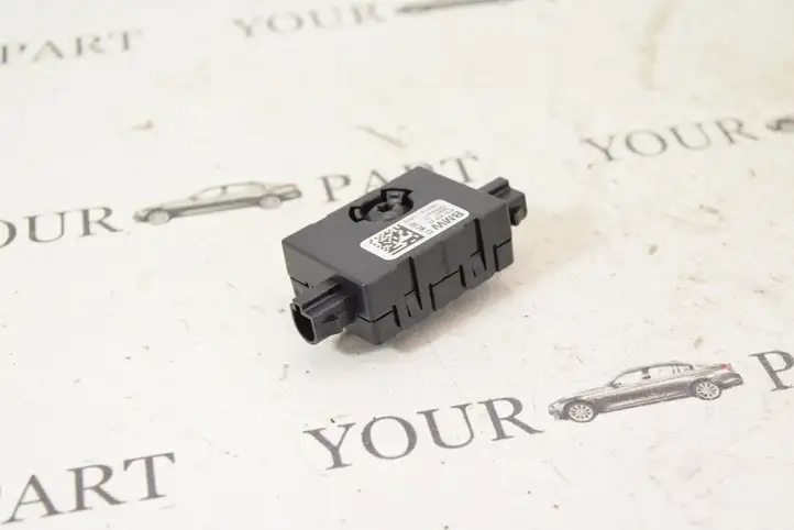 BMW 1 F20 F21 (2011 - 2019) 9181453-02 Усилитель антенны — фото 4