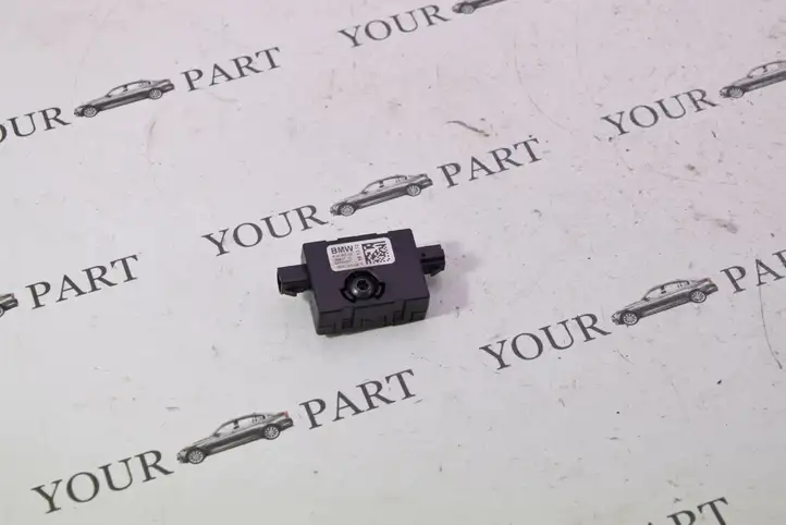 BMW 1 F20 F21 (2011 - 2019) 9181453 Усилитель антенны — фото 1