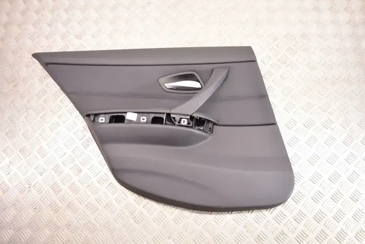 BMW 3 E90 E91 (2005 - 2012) Обшивка задней двери — фото 1