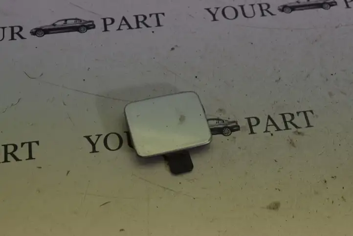 BMW 3 E90 E91 (2005 - 2012)  7906493 Заглушка буксировочной петли бампера